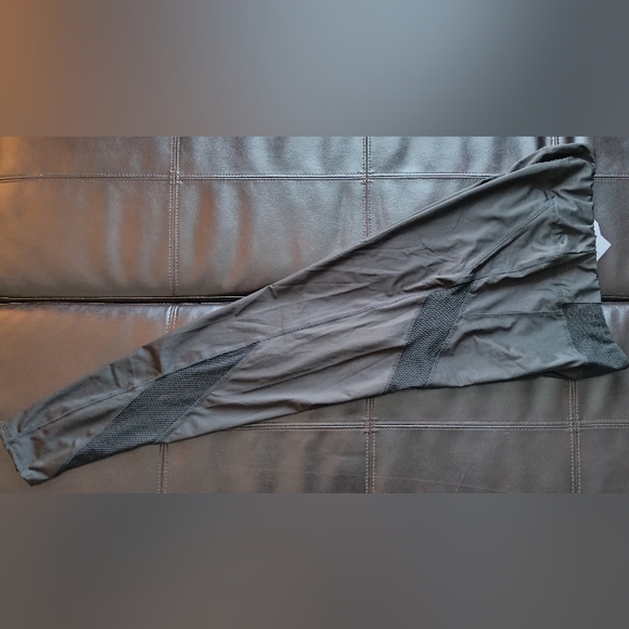 2 leggings - Picture 4 of 7